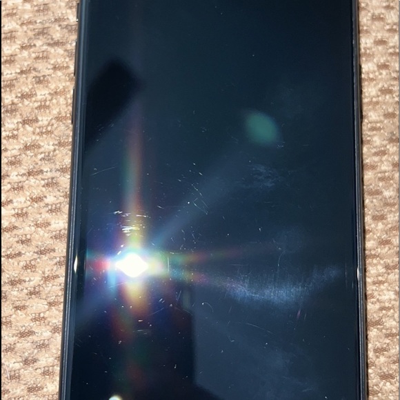 iPhone XR brand new condition no cracks clean iCloud I brought a new phone